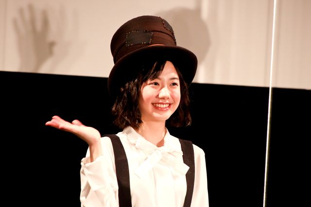 窪田正孝＆芦田愛菜、キャラクターをイメージした衣装で登場！（11枚目）