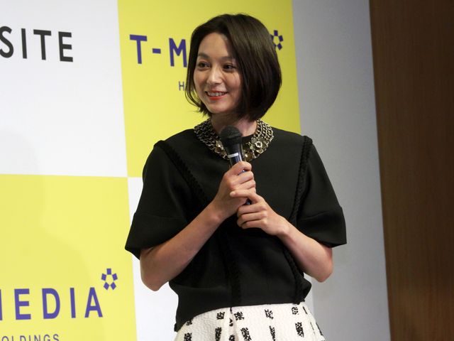 本上まなみ、ママになっても抜群のスタイル！フォトギャラリー（7枚目）