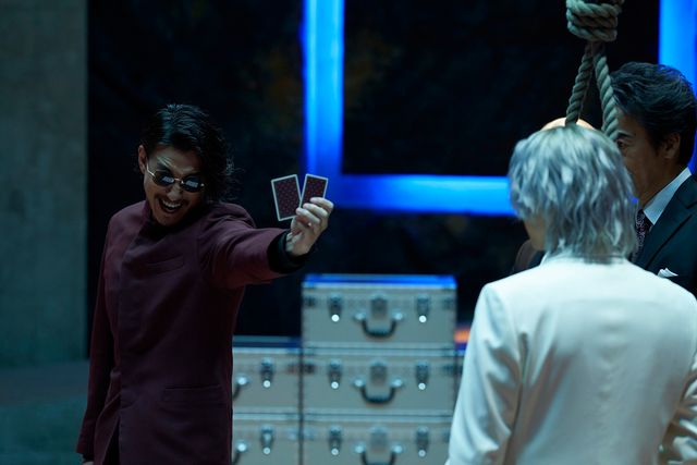 横浜流星の銀髪姿がカッコいい！『嘘喰い』カット（5枚目）