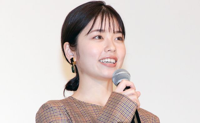 小芝風花、毎熊克哉ら登壇！映画『妖怪シェアハウス－白馬の王子様じゃないん怪－』公開記念舞台あいさつ（3枚目）