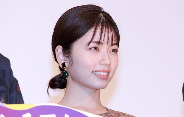 小芝風花、毎熊克哉ら登壇！映画『妖怪シェアハウス－白馬の王子様じゃないん怪－』公開記念舞台あいさつ（4枚目）