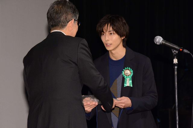 池松壮亮、丸刈で日本映画界に喝！　「つまらない映画は何本作っても同じ」　画像ギャラリー（11枚目）