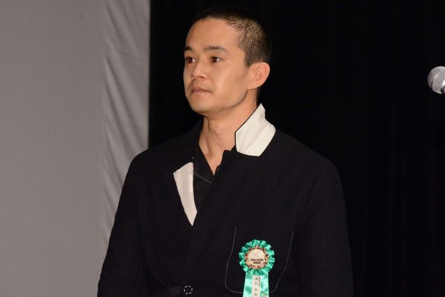 池松壮亮、丸刈で日本映画界に喝！　「つまらない映画は何本作っても同じ」　画像ギャラリー（32枚目）