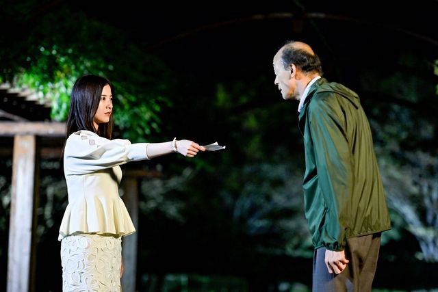 【10枚】 梨央のシリアスな表情も…ドラマ「最愛」第6話（2枚目）