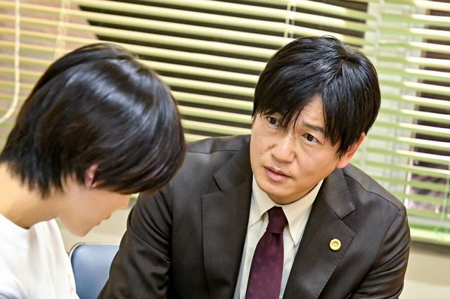 【10枚】 梨央のシリアスな表情も…ドラマ「最愛」第6話（5枚目）