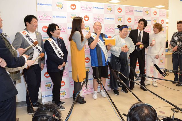 佐藤浩市!? 小栗旬!? 人気ものまね芸人が共演（15枚目）