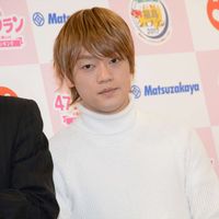 佐藤浩市 小栗旬 人気ものまね芸人が共演 フォトギャラリー シネマトゥデイ