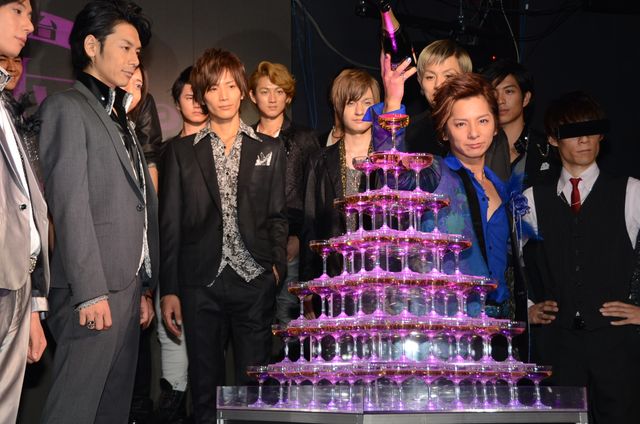 ホスト役のセクシー＆ゴージャスな松岡充フォトギャラリー：フォトギャラリー