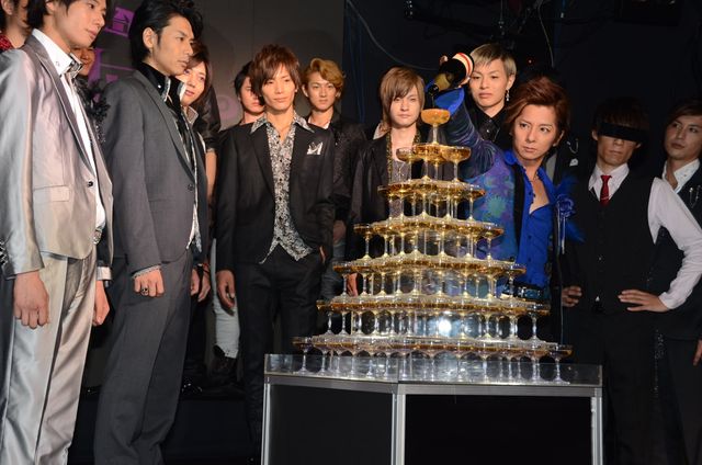 ホスト役のセクシー＆ゴージャスな松岡充フォトギャラリー（2枚目）