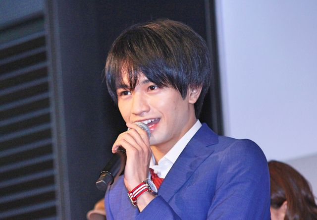 中島健人が遠藤憲一を見つめる！ドラマ「ドロ刑-警視庁捜査三課-」第1話先行披露試写会＆トークイベント：フォトギャラリー