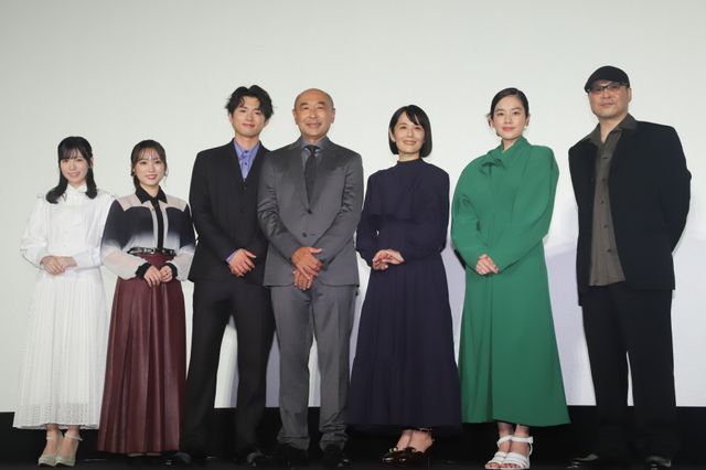 HKT48矢吹奈子＆運上弘菜、高橋克実主演『向田理髪店』完成披露へ（3枚目）