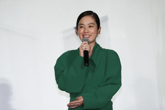 HKT48矢吹奈子＆運上弘菜、高橋克実主演『向田理髪店』完成披露へ（14枚目）