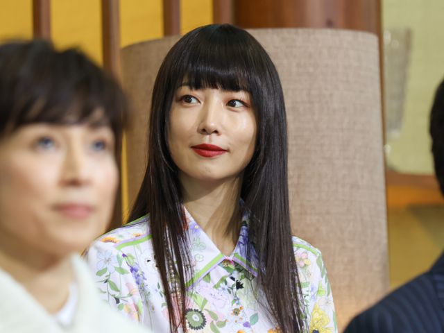 劇中衣装で登場！「プライベートバンカー」記者会見の様子（5枚目）