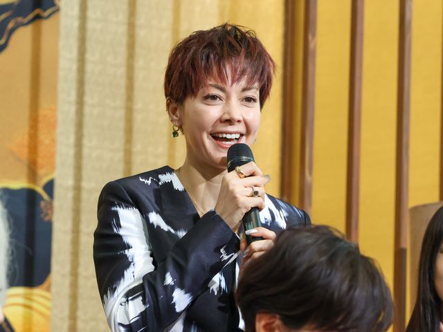 劇中衣装で登場！「プライベートバンカー」記者会見の様子（6枚目）