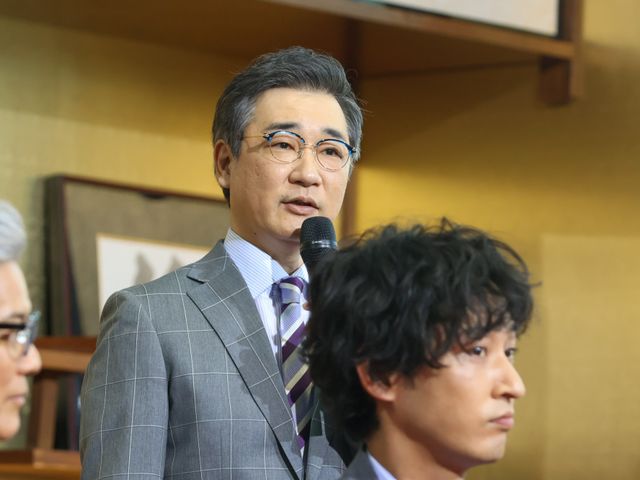 劇中衣装で登場！「プライベートバンカー」記者会見の様子（8枚目）