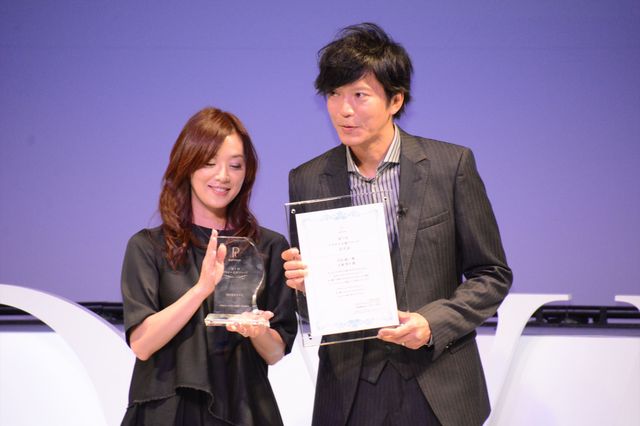田辺誠一＆大塚寧々、プラチナ夫婦アワード受賞に大照れ　画像ギャラリー（15枚目）