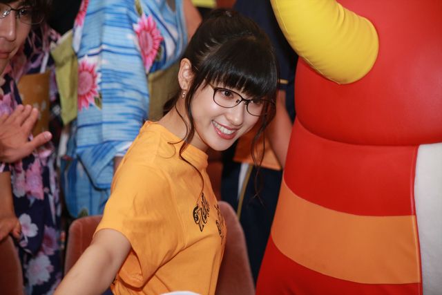 リケジョ＆リケダンルックの土屋太鳳＆間宮祥太朗、自転車で登場！（11枚目）