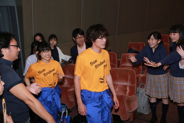 リケジョ＆リケダンルックの土屋太鳳＆間宮祥太朗、自転車で登場！（13枚目）