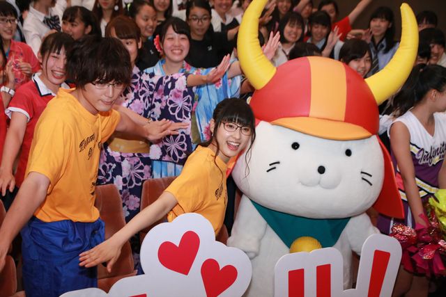 リケジョ＆リケダンルックの土屋太鳳＆間宮祥太朗、自転車で登場！（18枚目）