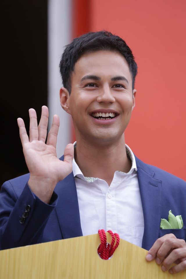 ユージ、アイドルたちの前で決めポーズ！映画『メアリーと秘密の王国』ヒット祈願イベントフォトギャラリー（5枚目）