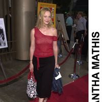 samantha_mathis1.jpg