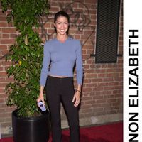 shannon_elizabeth1.jpg