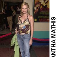 samantha_mathis2.jpg