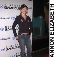 shannon_elizabth3.jpg