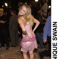 dominique_swain2.jpg