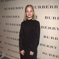 mena_suvari3.jpg