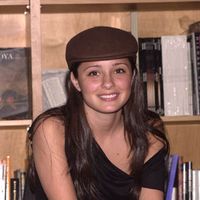 Shiri_Appleby006.jpg