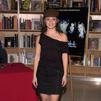 Shiri_Appleby009.jpg