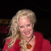 Sally_Kirkland002.jpg