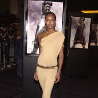 Shakara_Ledard001.jpg