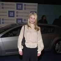 Emilie_De_Ravin002.jpg