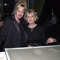 Mel_and_Mom002.jpg
