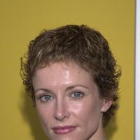 Leslie_Hope002.jpg