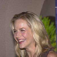 Julie_Benz004.jpg
