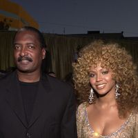 Beyonce_and_Dad.jpg