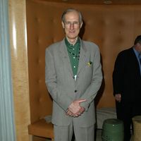 James_Cromwell001.jpg