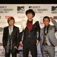 w-inds..jpg