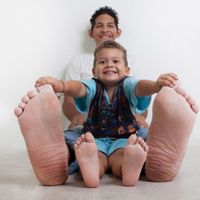 LargestFeet.jpg
