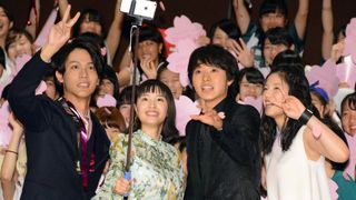 広瀬すず、山崎賢人をスーパースペシャル無敵系人類に任命!映画『四月は君の嘘』完成披露試写会フォトギャラリー