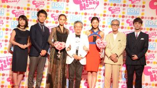 西内まりや、キューティーハニー風セクシードレスで登場!フォトギャラリー