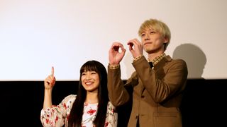 坂口健太郎＆miwaが二人で100ポーズ！『君と100回目の恋』女子高生限定試写会フォトギャラリー