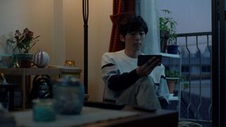 長澤まさみ演じる妻の帰りを待つ高橋一生　dTV新CM「ふたりをつなぐ物語」編フォトギャラリー