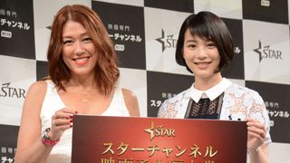 のん、スケスケワンピで登場！「スターチャンネル映画予告編大賞」授賞式ギャラリー