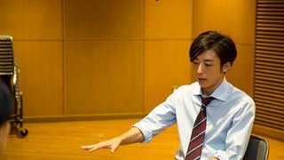 高橋一生が白髪交じりの父親に！「dヒッツ」新CM「娘の帰り」篇