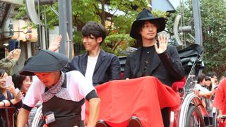 人力車に乗る高橋一生＆斎藤工！「第10回したまちコメディ映画祭in台東」レッドカーペットイベント＆オープニングセレモニーが