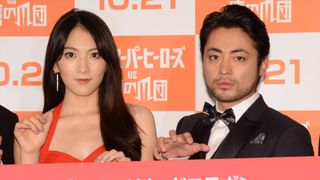 山田孝之、知英ら登場!『DCスーパーヒーローズ vs 鷹の爪団』完成報告会見